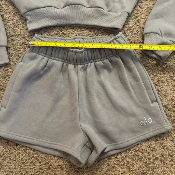 Alo Yoga Accolade Set in Lunar Grey size XS - Picture 11 of 14